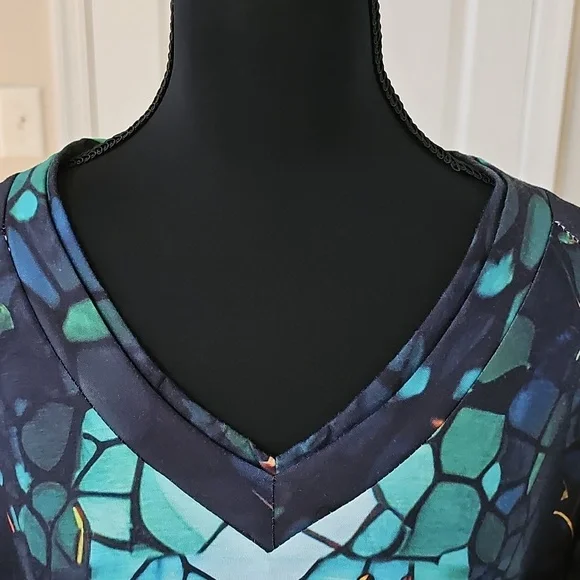 Top - Picture 6 of 14